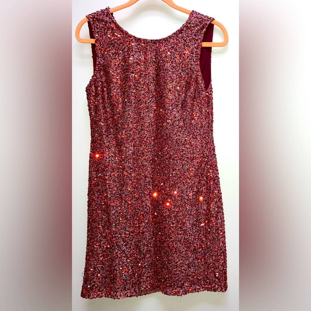 Romeo And Juliet Couture Burgandy /Champagne/ Sequin Tank Dress V Back NWT Sz M